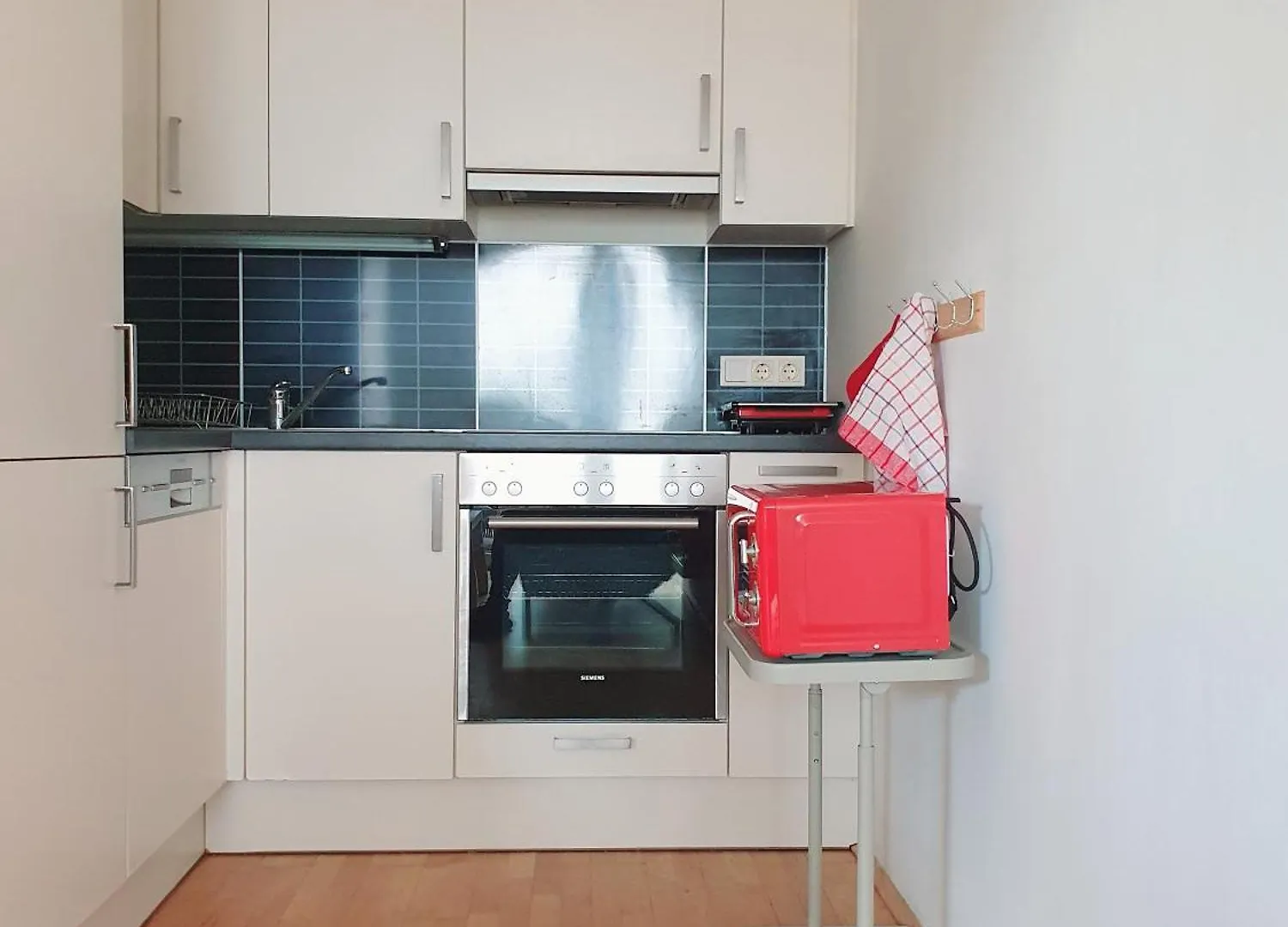 Near Lake One Bedroom Adorable Apartment Vienna